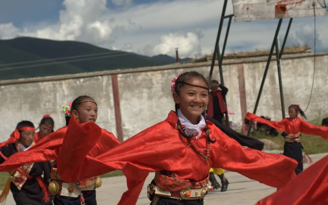 Tibetan Dance  གླིང་བྲོ།